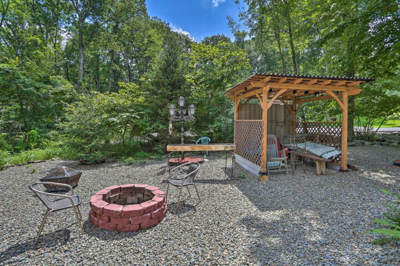Henryville Home With Hot Tub About 5 Mi To Camelback! Extérieur photo