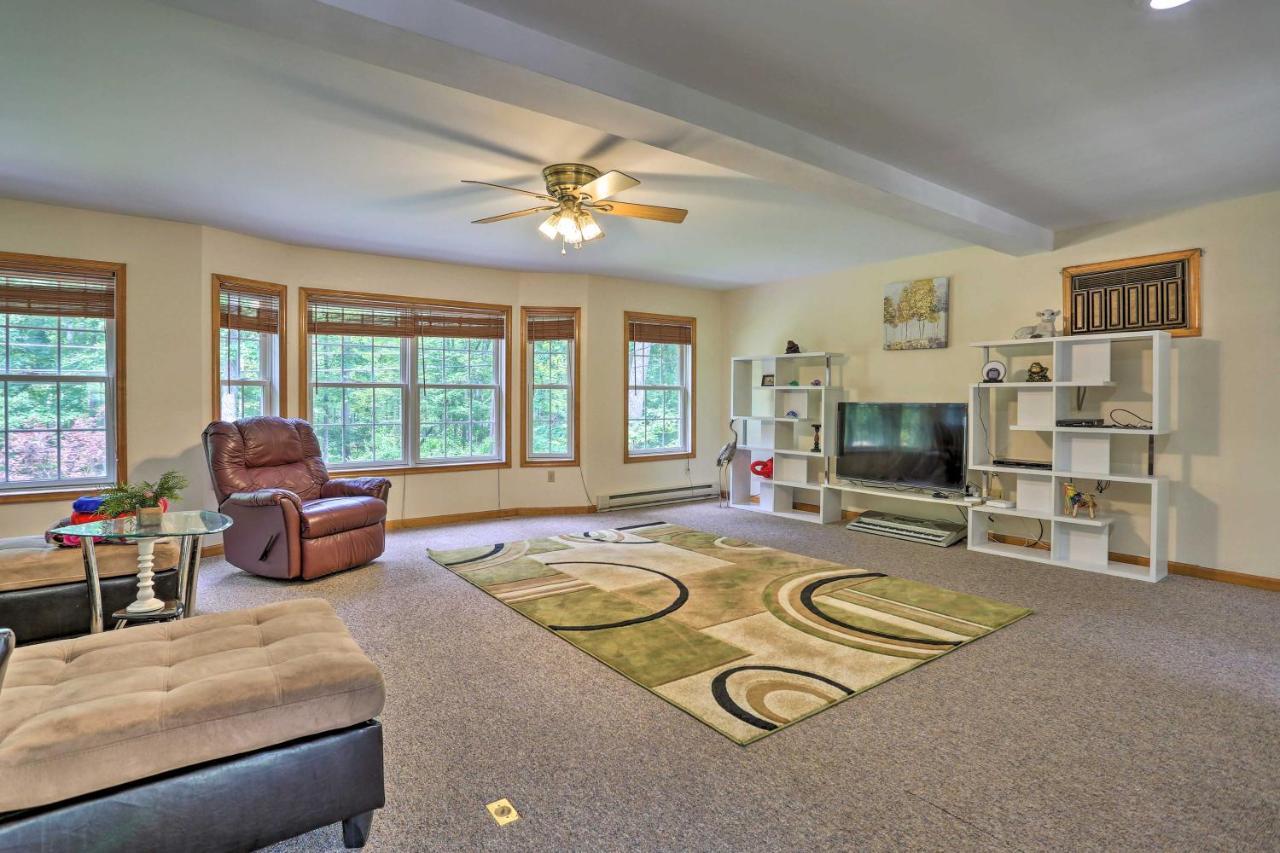 Henryville Home With Hot Tub About 5 Mi To Camelback! Extérieur photo
